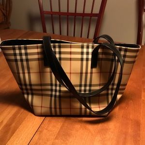 100 percent authentic Burberry Handbag